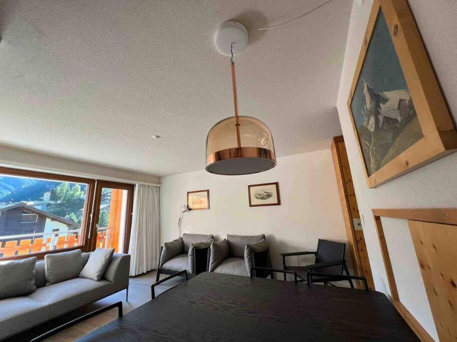 Modern With Matterhorn View *