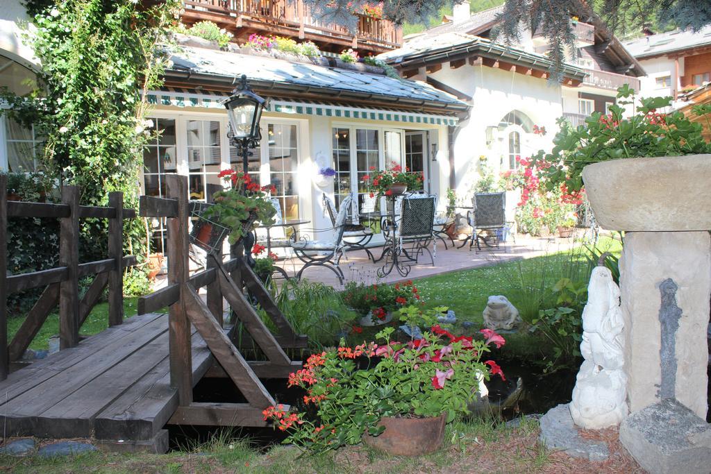 Hotel Chesa Valese