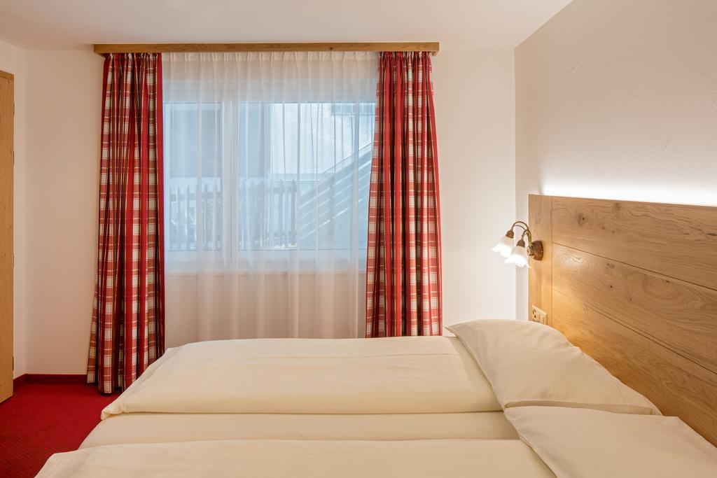 Guest house Annex Antika 2*