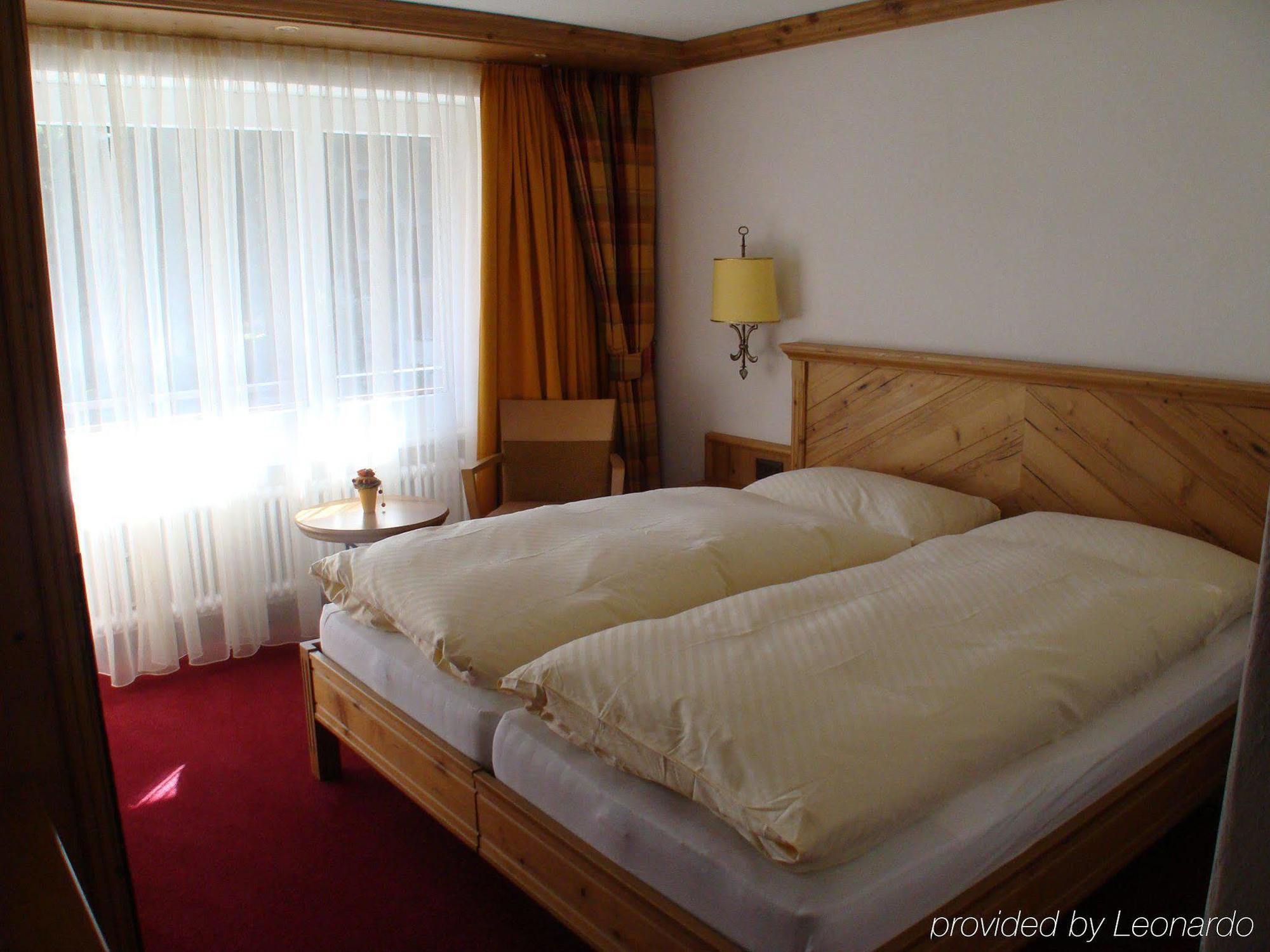 Hotel Holiday Hotel 3*