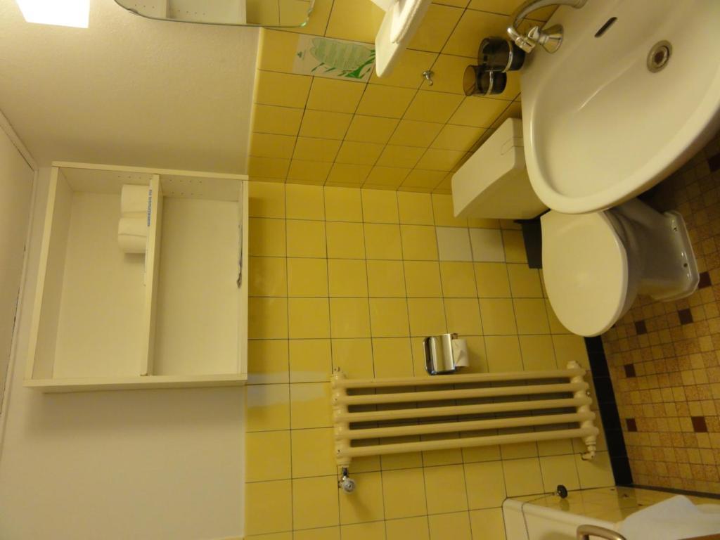 Alfa Hotel 2*