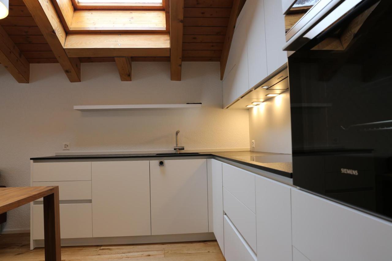 Bolero 4.5 Dachzimmerwohnung Apartment *