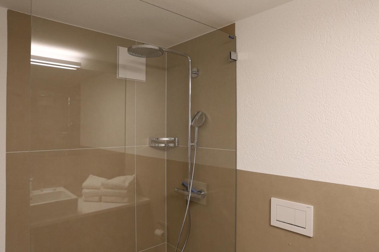 Bolero 4.5 Dachzimmerwohnung Apartment *