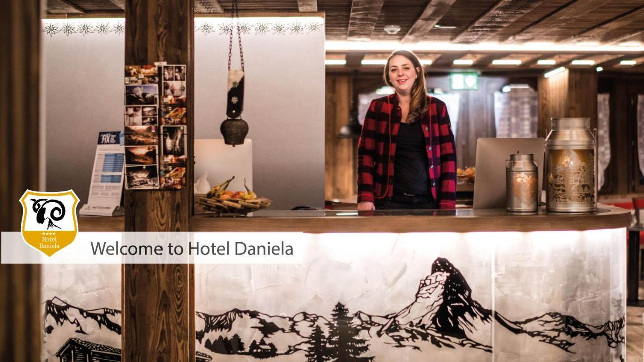 Daniela 4*
