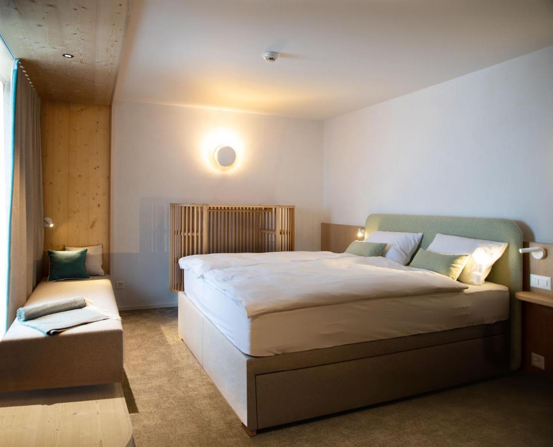 Carina Hotel 3*