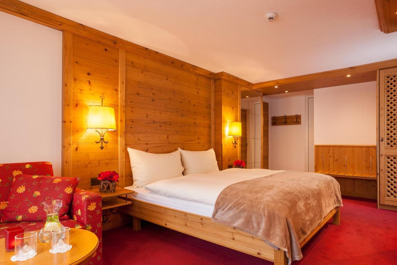 Hotel Hotel Holiday